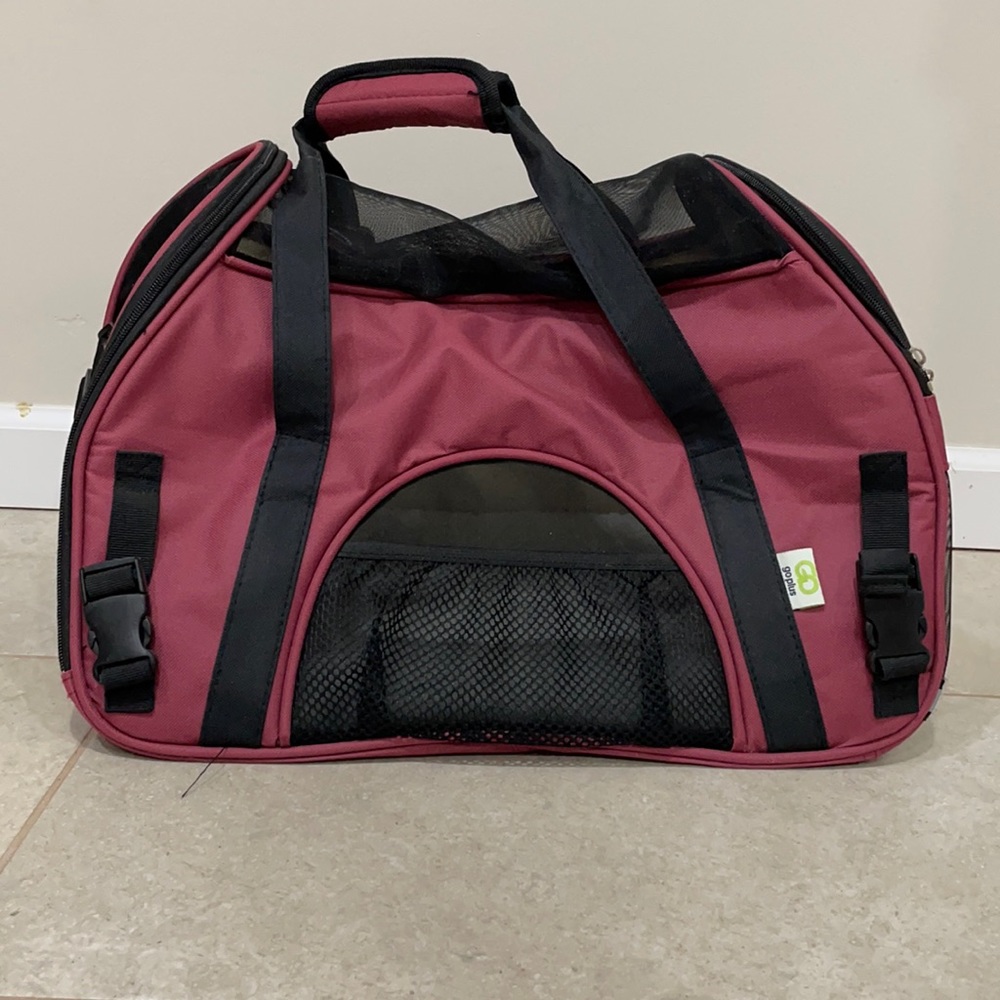 Go Plus small pet carrier